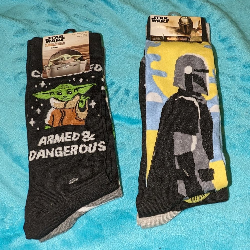 Two 2packs of Star Wars NWT socks...fit shoe sizes 6-12